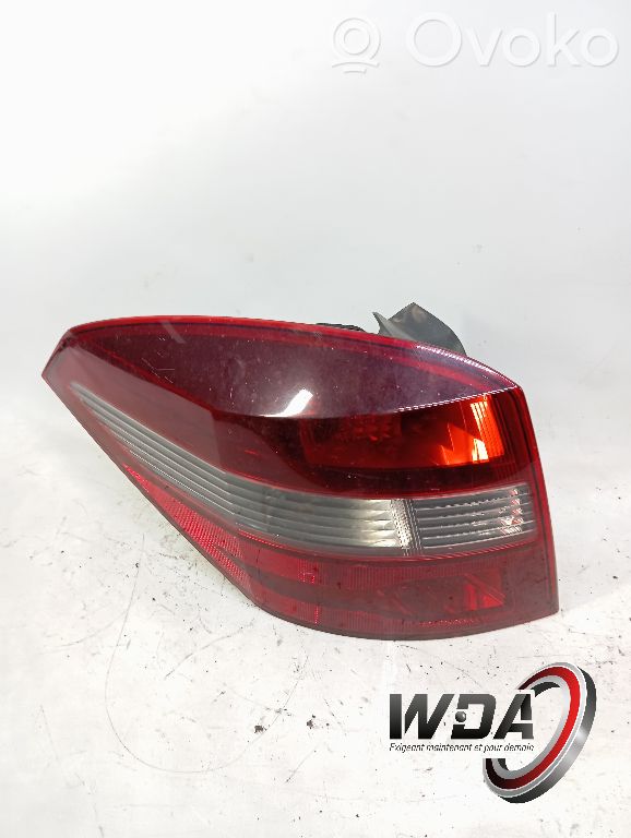 Renault Laguna III Задний фонарь в кузове 
