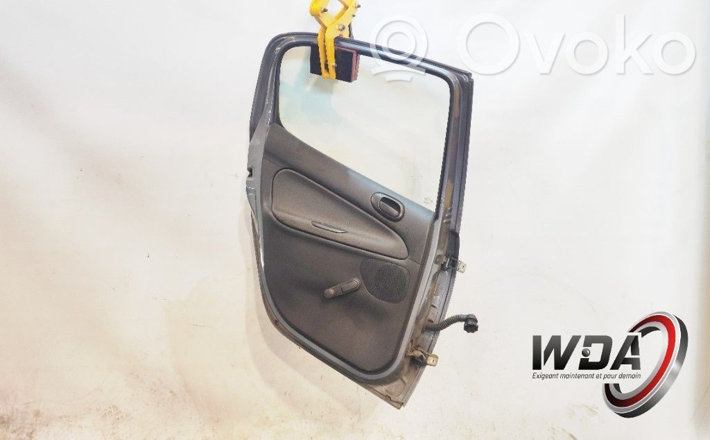 Peugeot 206 Rear door 