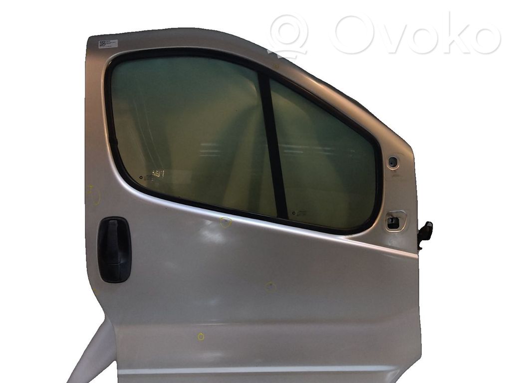 Opel Vivaro Дверь 