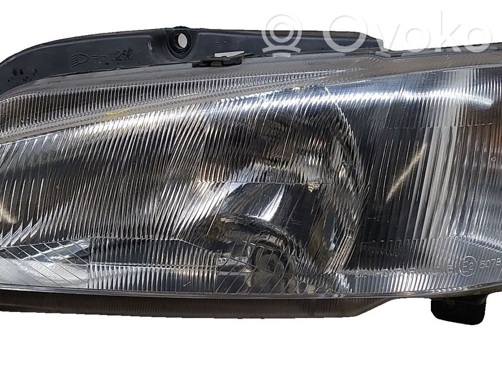 Peugeot 106 Headlight/headlamp 