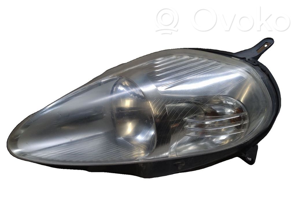 Fiat Grande Punto Faro/fanale 