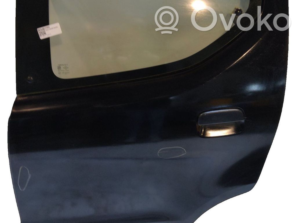 Suzuki Alto Puerta trasera 
