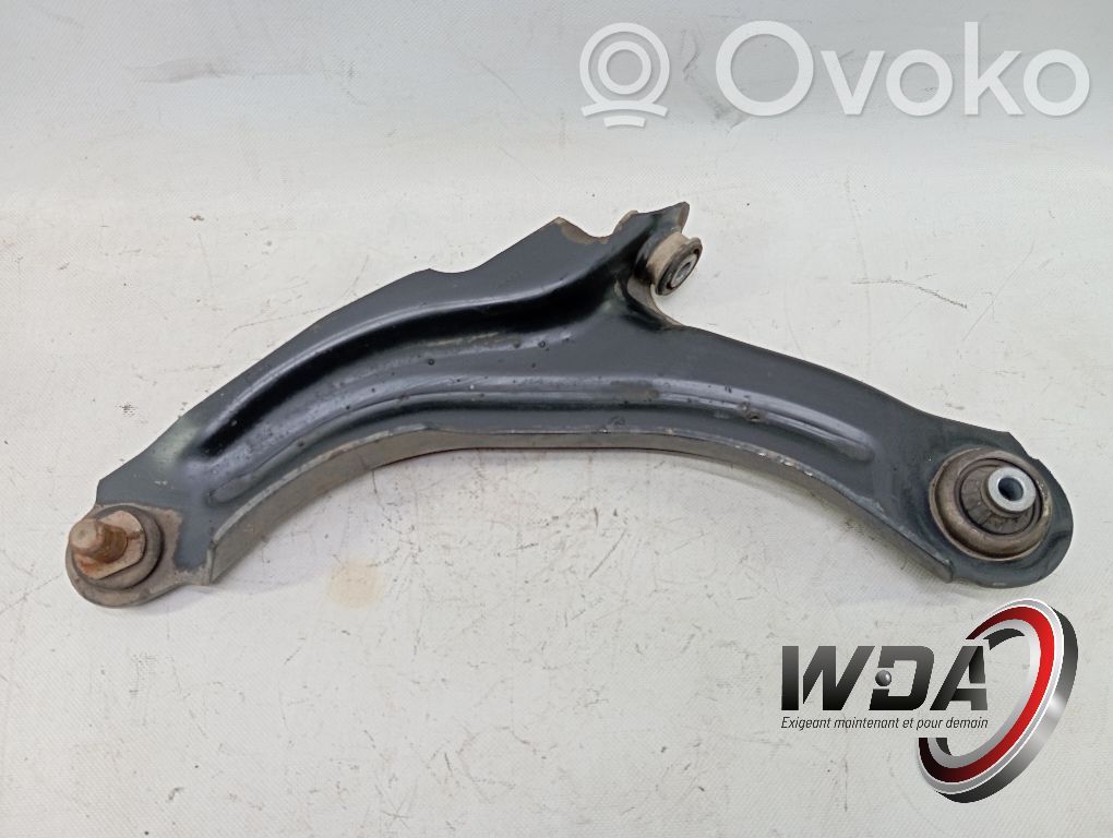 Renault Clio IV Braccio di controllo sospensione anteriore inferiore/braccio oscillante 