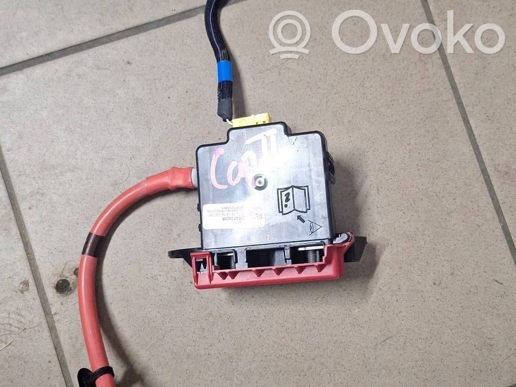 Renault Captur II Battery relay fuse 