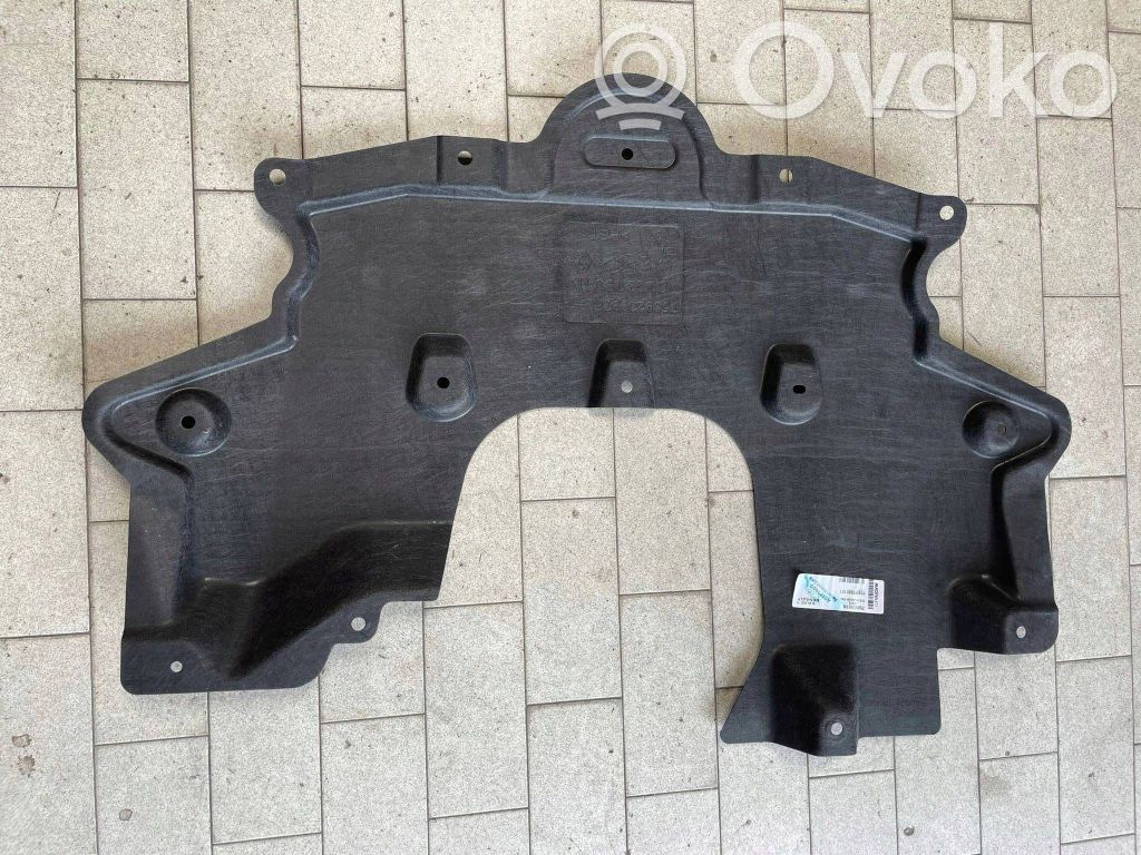 Osłona dolna silnika   758923997R,106539100103,12052022T1