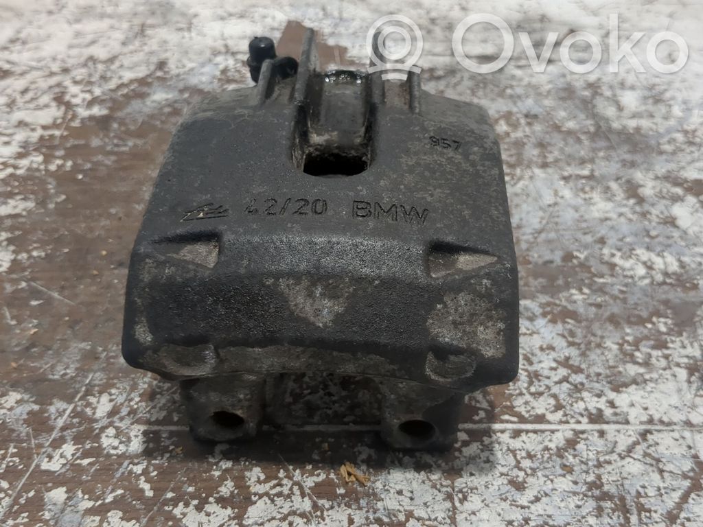 Bremssattel hinten   957