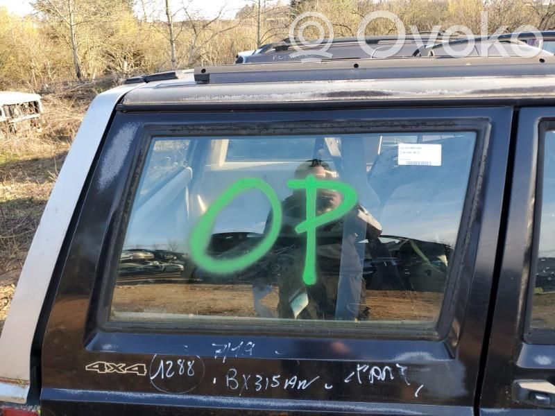 Rear side window