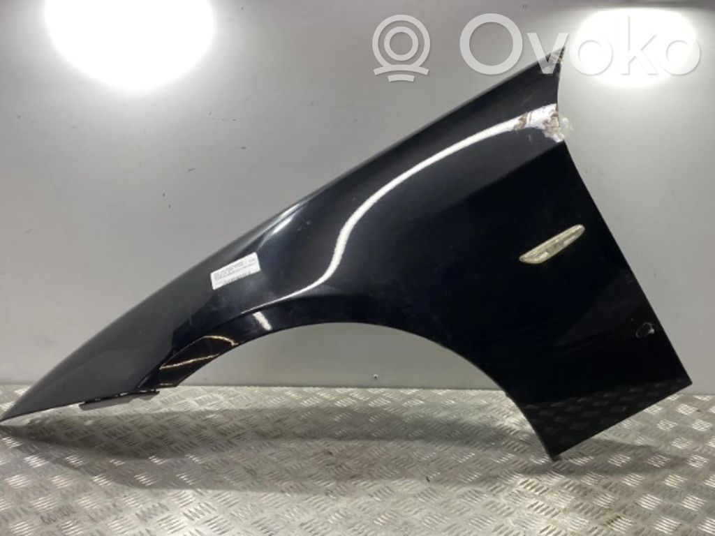 BMW 3 E90 E91 Sparnas 