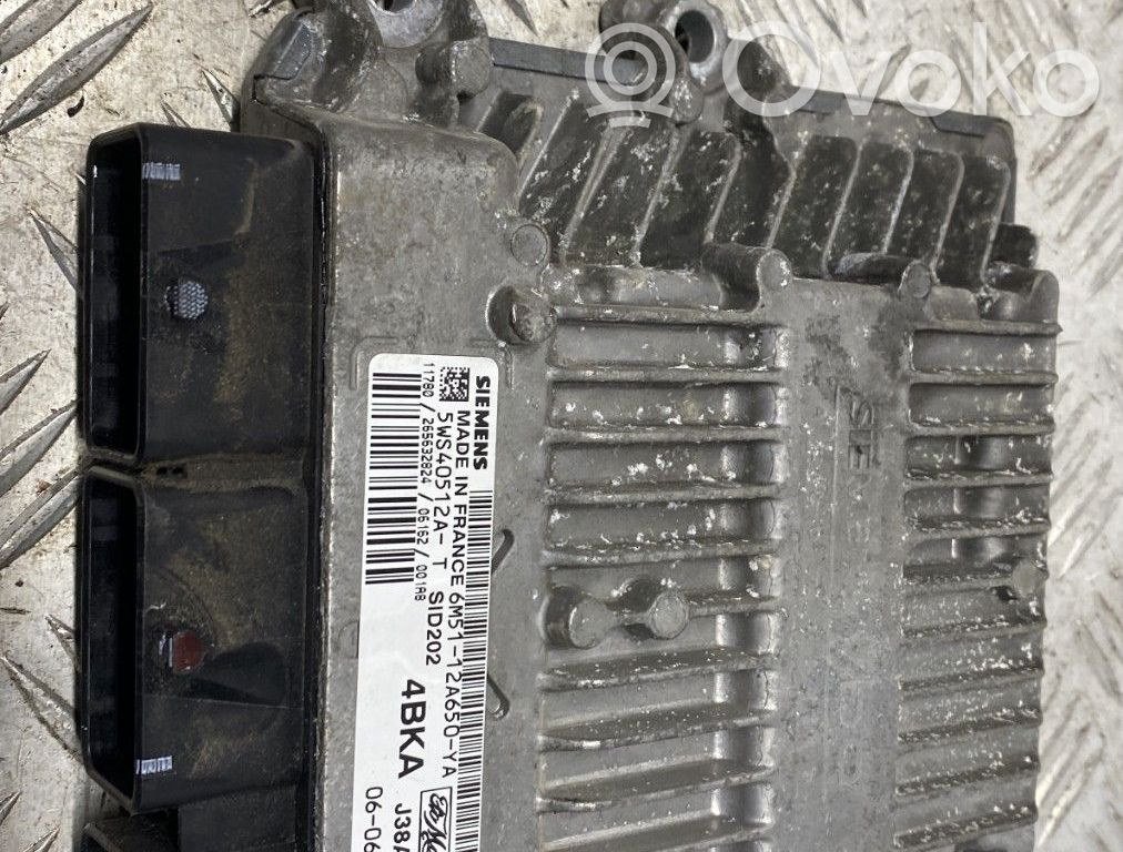 Ford Focus Engine control unit/module 