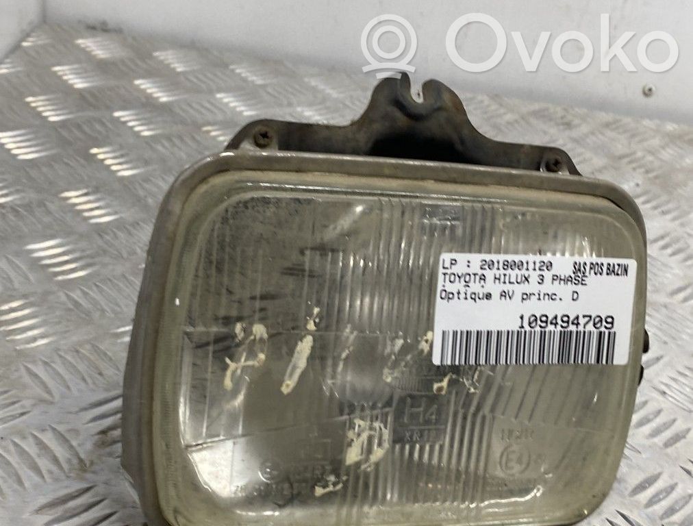 Toyota Hilux (N140, N150, N160, N170) Far 