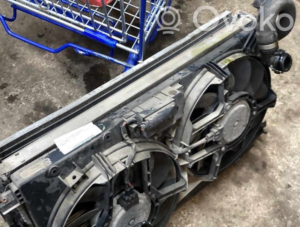 Opel Vectra C Pas przedni 