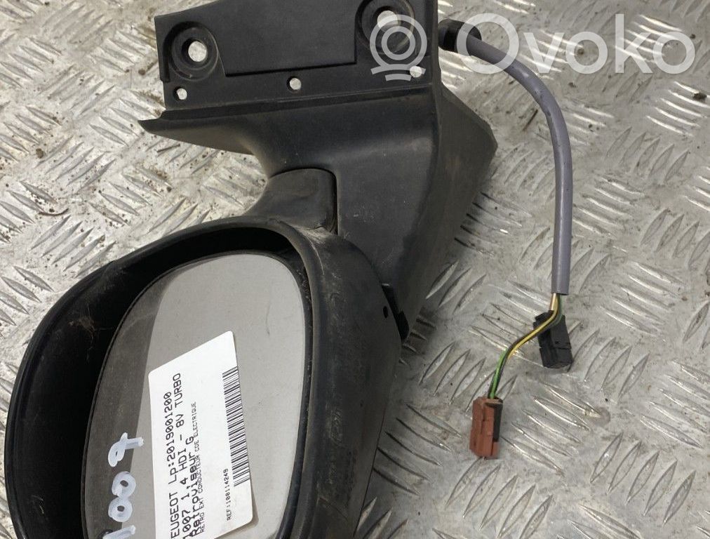 Peugeot 1007 Espejo lateral manual 