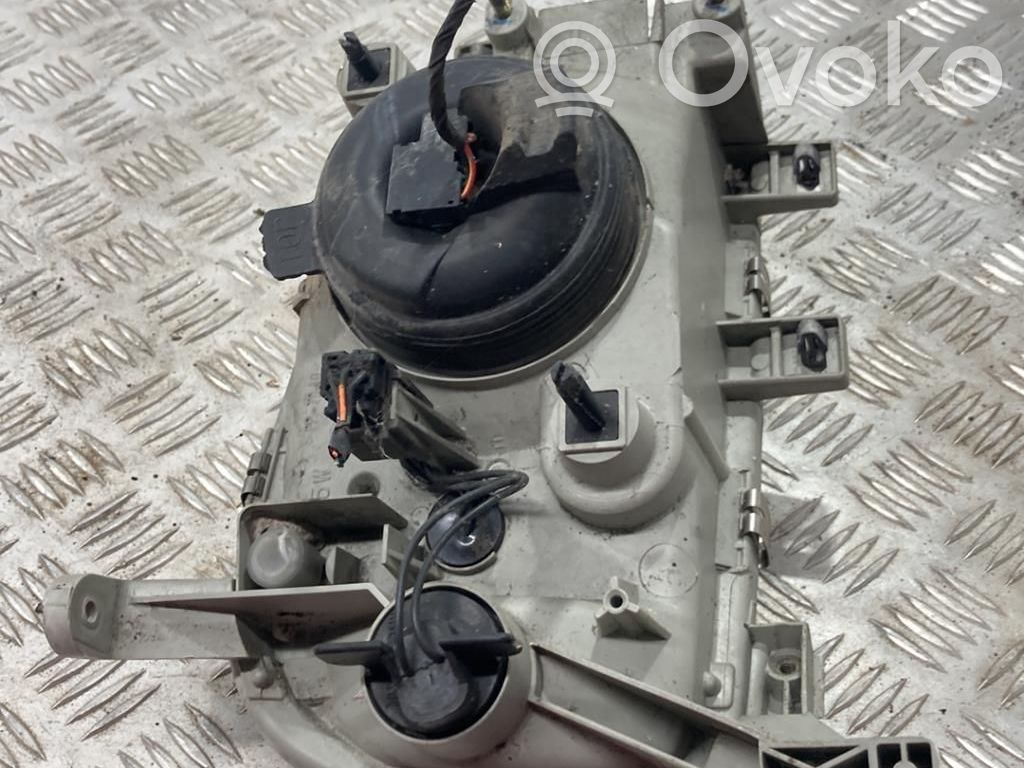 Nissan Micra Scheinwerfer 