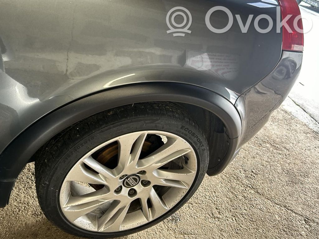 Volvo C30 Rear arch trim 
