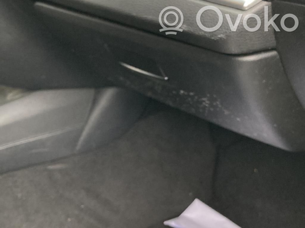 Glove box set   51166982681