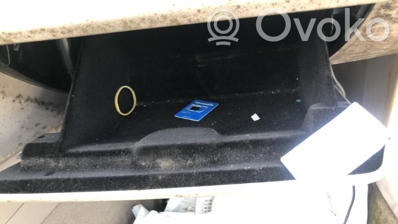 Glove box set   51166982681