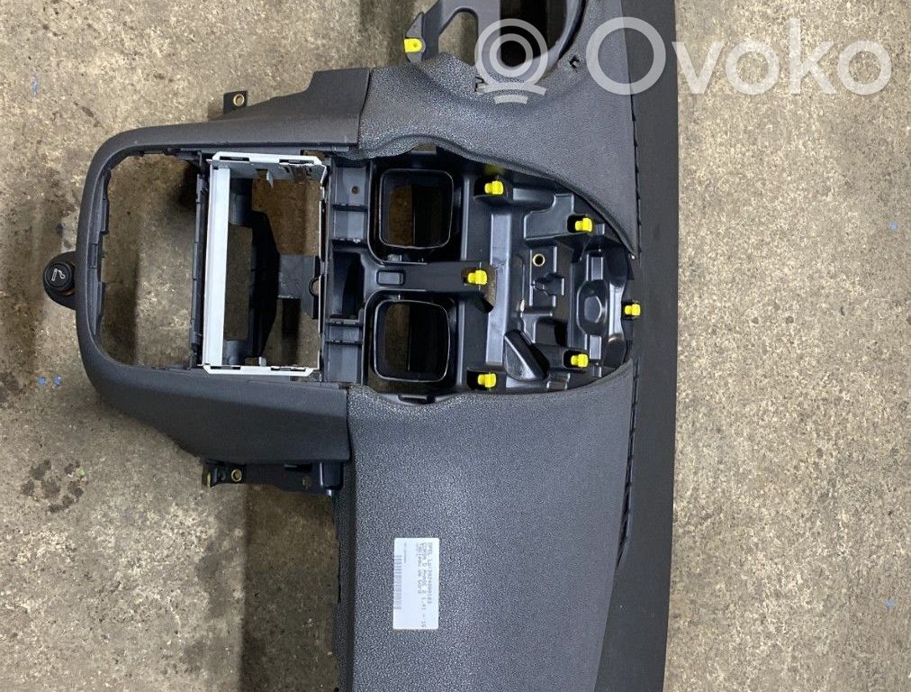 Opel Corsa D Панель 