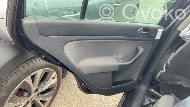 Volkswagen Golf Plus Moldura del tarjetero de la puerta trasera 