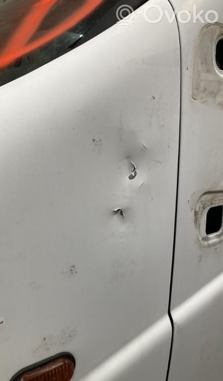 Opel Vivaro Sparnas 