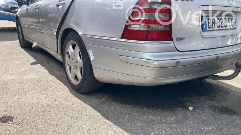 Mercedes-Benz C W203 Parachoques 