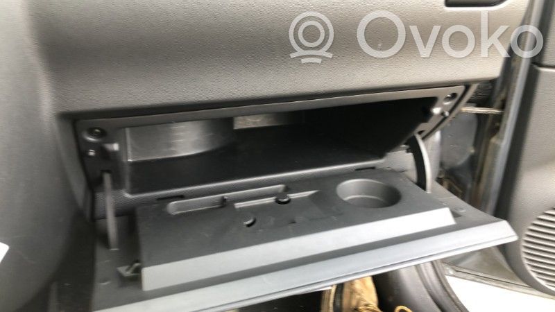 Opel Corsa C Daiktadėžės (bordačioko) komplektas 