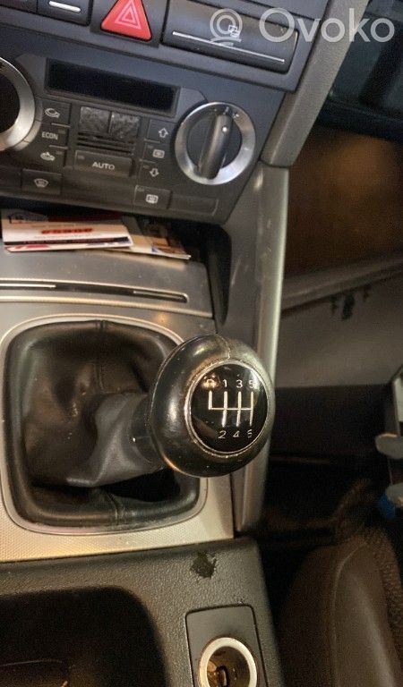 Audi A3 S3 8P Drążek / Pokrętło zmiany biegów 
