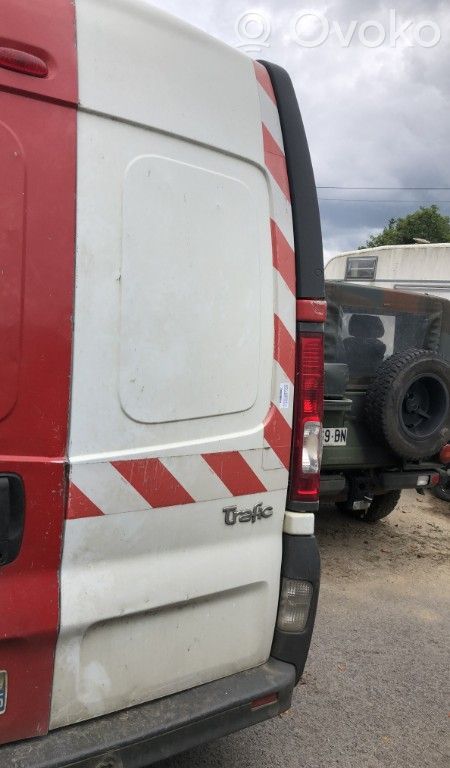 Renault Trafic II (X83) Puerta de carga trasera/atrás 