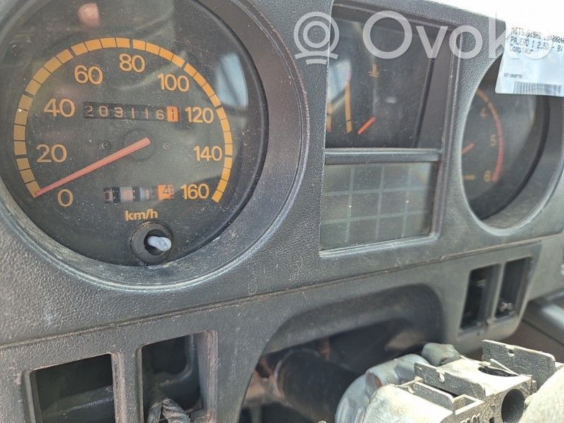 Geschwindigkeitsmesser Cockpit