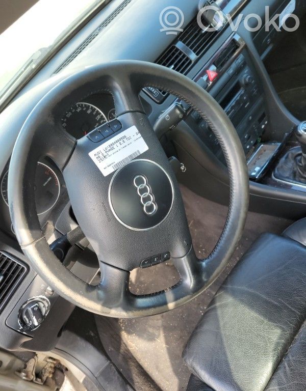 Audi A6 S6 C5 4B Ohjauspyörä 