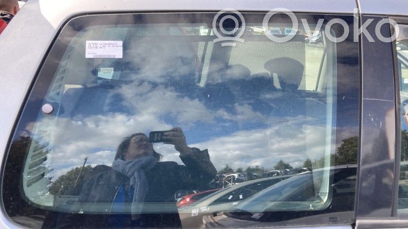 Rear side window   00008569GL