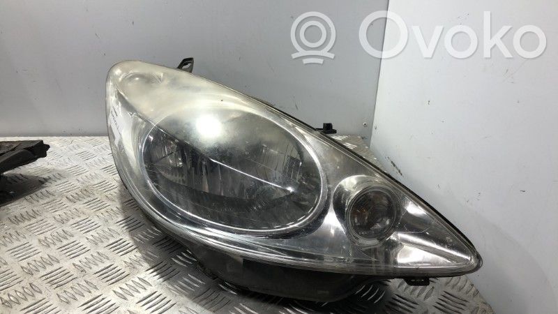 Peugeot 1007 Headlight/headlamp 
