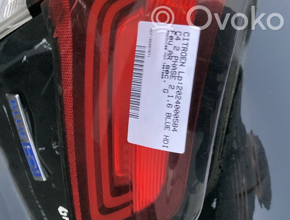 Citroen C4 II Lampy tylnej klapy bagażnika 