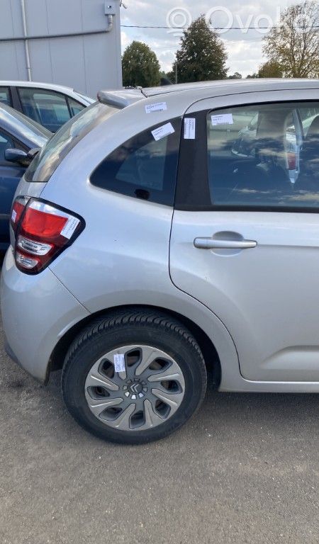 Panel lateral trasero   00008525SS