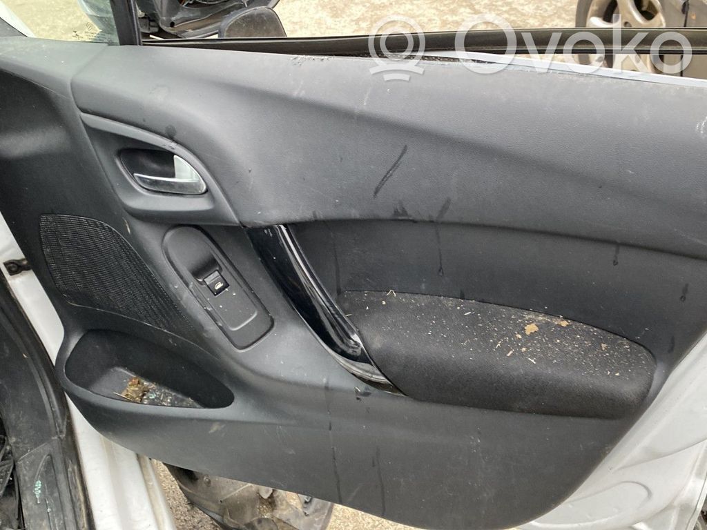 Citroen C3 Etuoven verhoilu