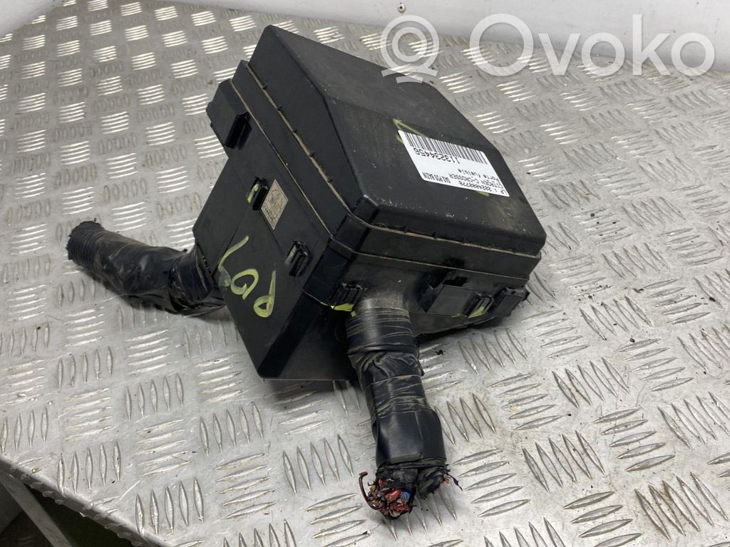 Citroen C-Crosser Módulo de fusible 