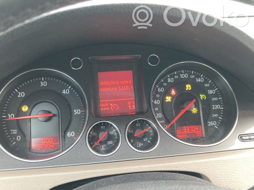Volkswagen PASSAT B6 Nopeusmittari (mittaristo)