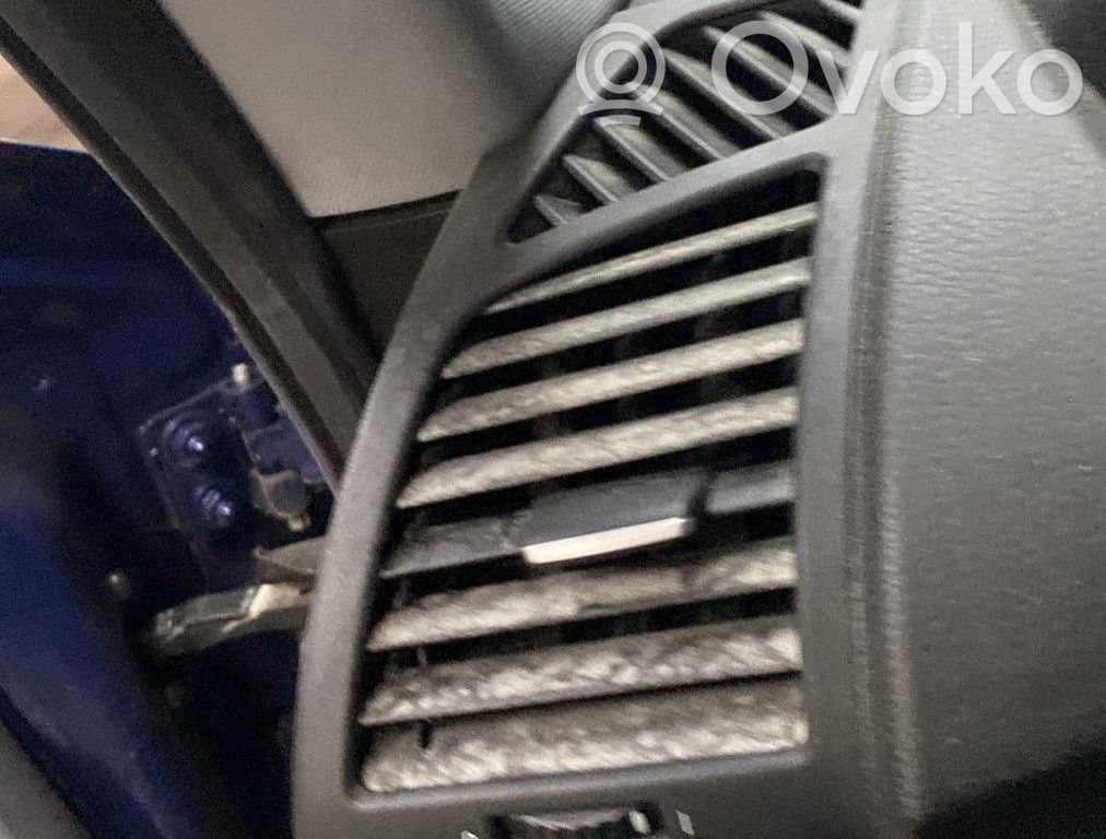 BMW 1 E81 E87 Rejilla de ventilación central del panel 
