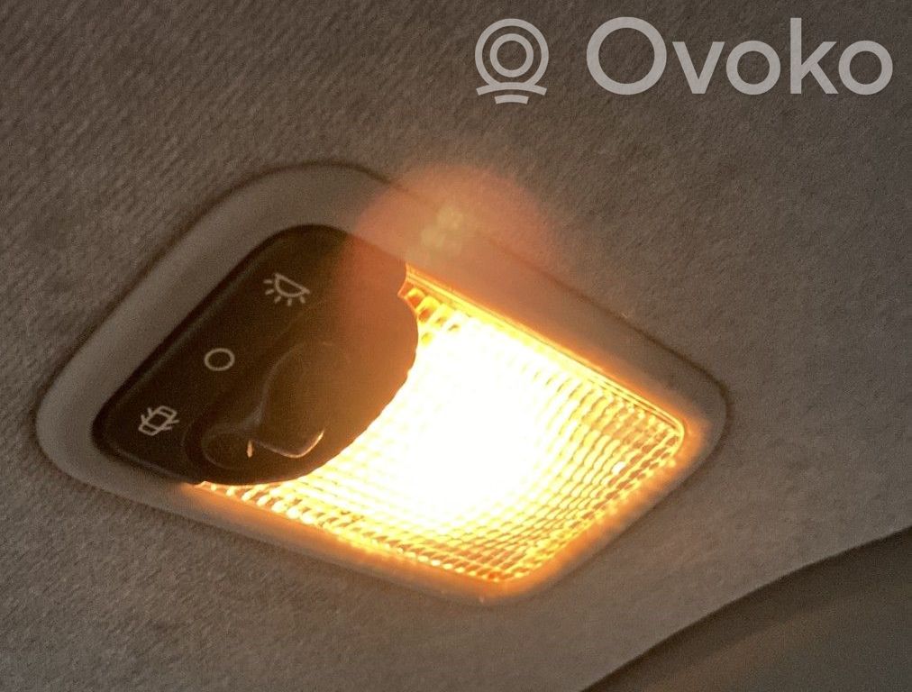 Peugeot 107 Illuminazione sedili anteriori 