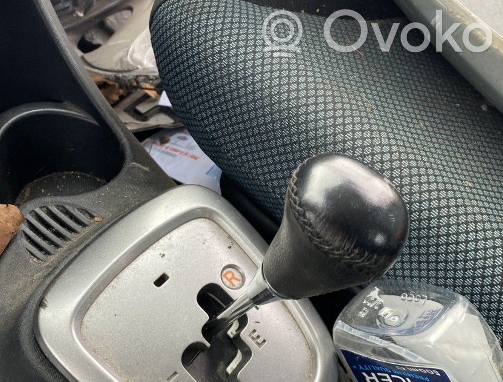 Toyota Aygo AB10 Selector de cambios 