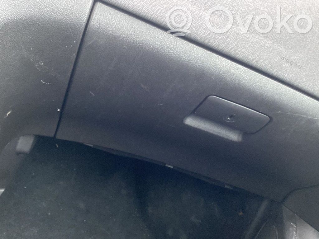 Peugeot 307 Juego guantera 