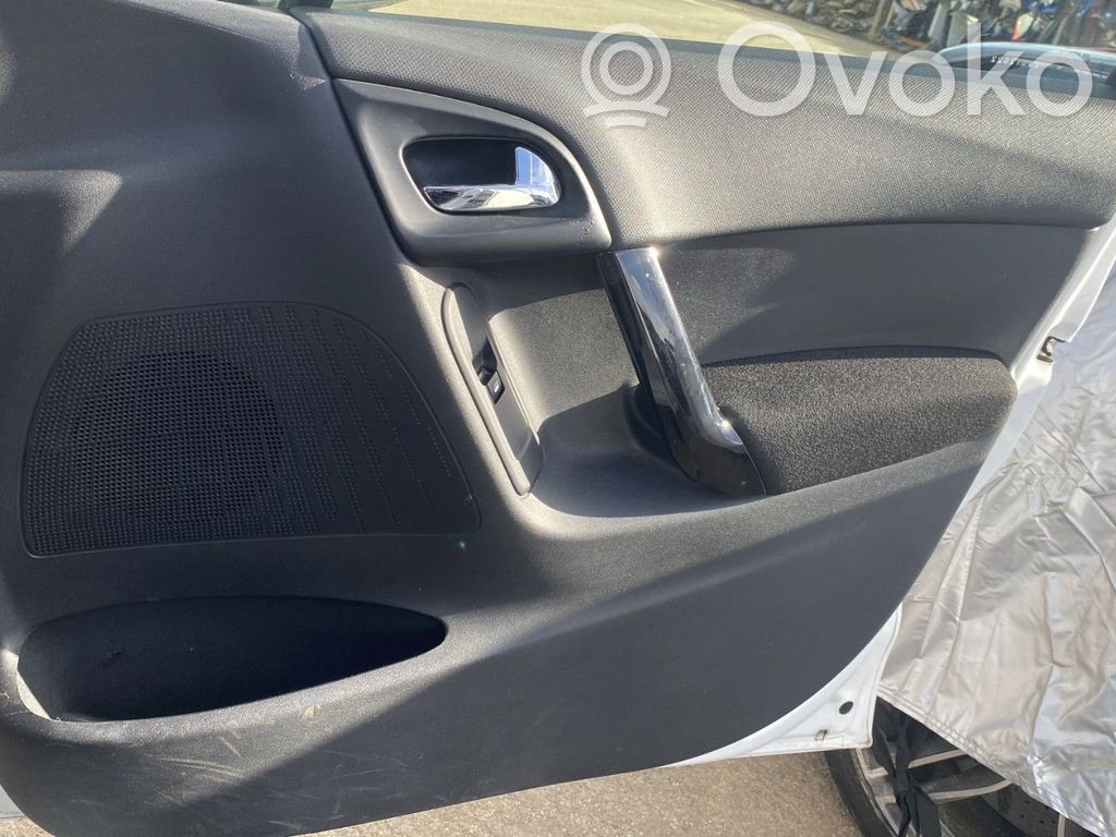 Citroen C3 Etuoven verhoilu