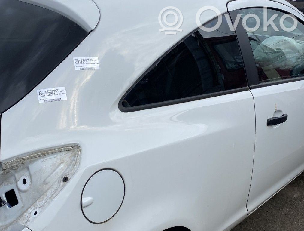 Opel Corsa D Takakulmapaneeli 