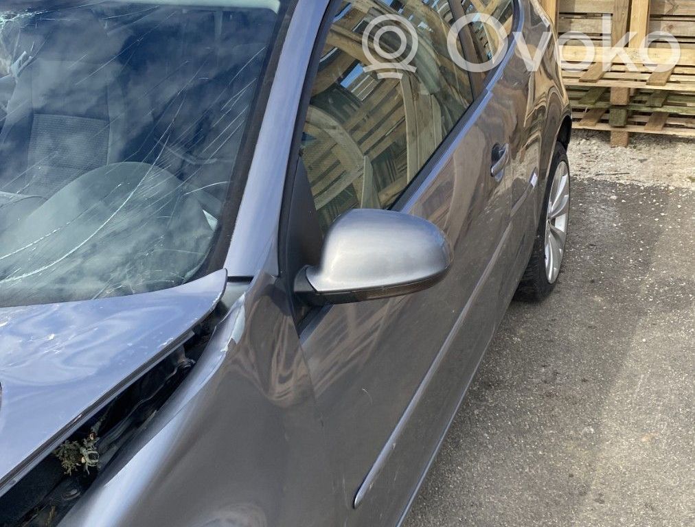 Volkswagen Golf V Polttoainesäiliö 