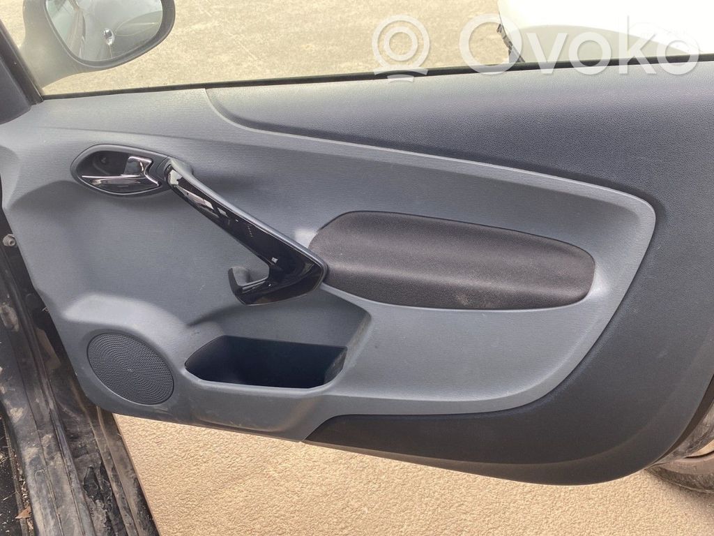 Ford Ka Etuoven verhoilu 