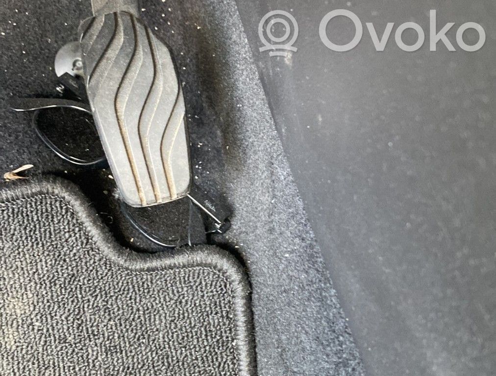 Renault Clio V Pedală accelerație 