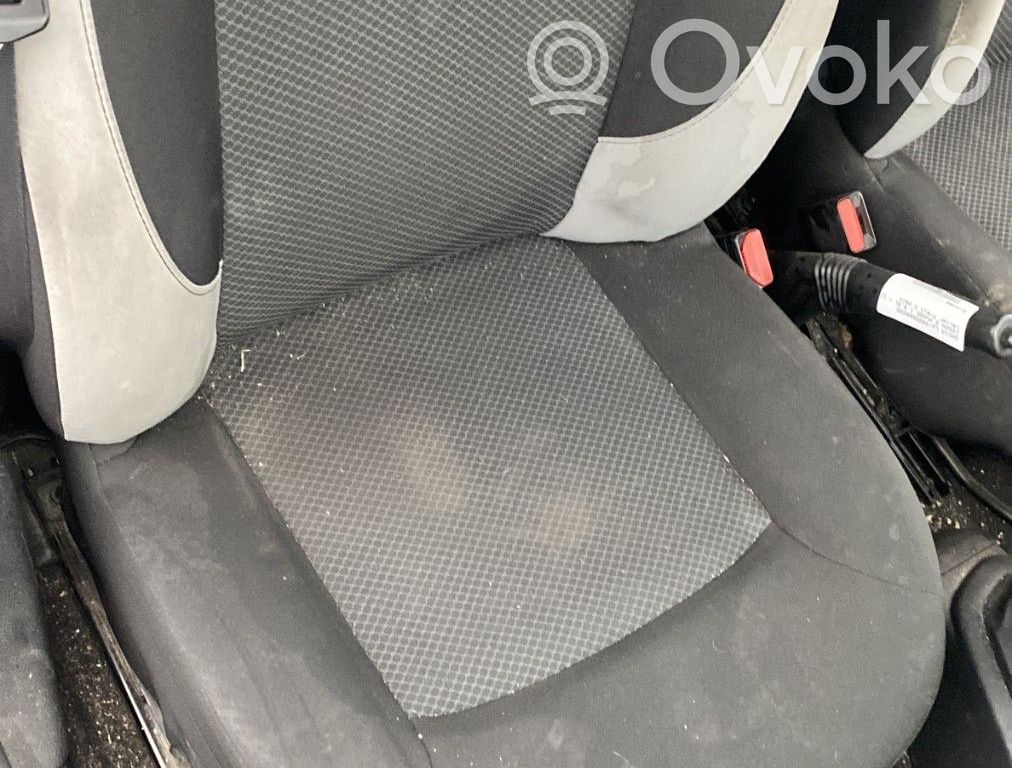 Dacia Logan II Scaun față pasager 
