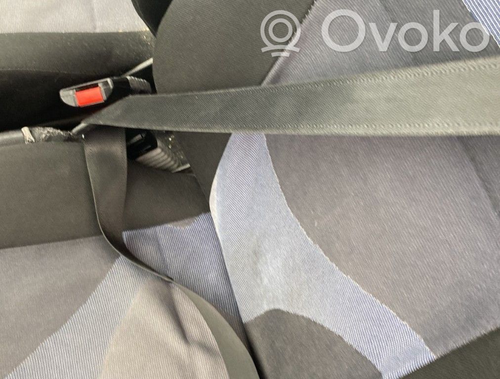 Opel Corsa B Cinturón delantero 