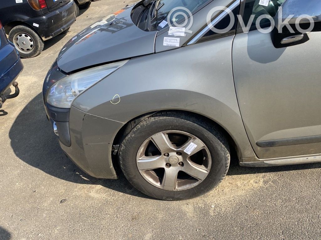 Peugeot 3008 I Aripă 