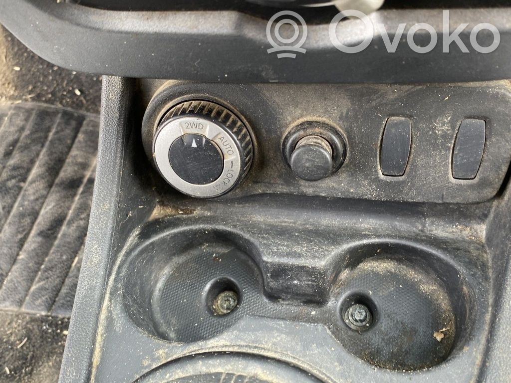 Dacia Duster Autres commutateurs / boutons / leviers 