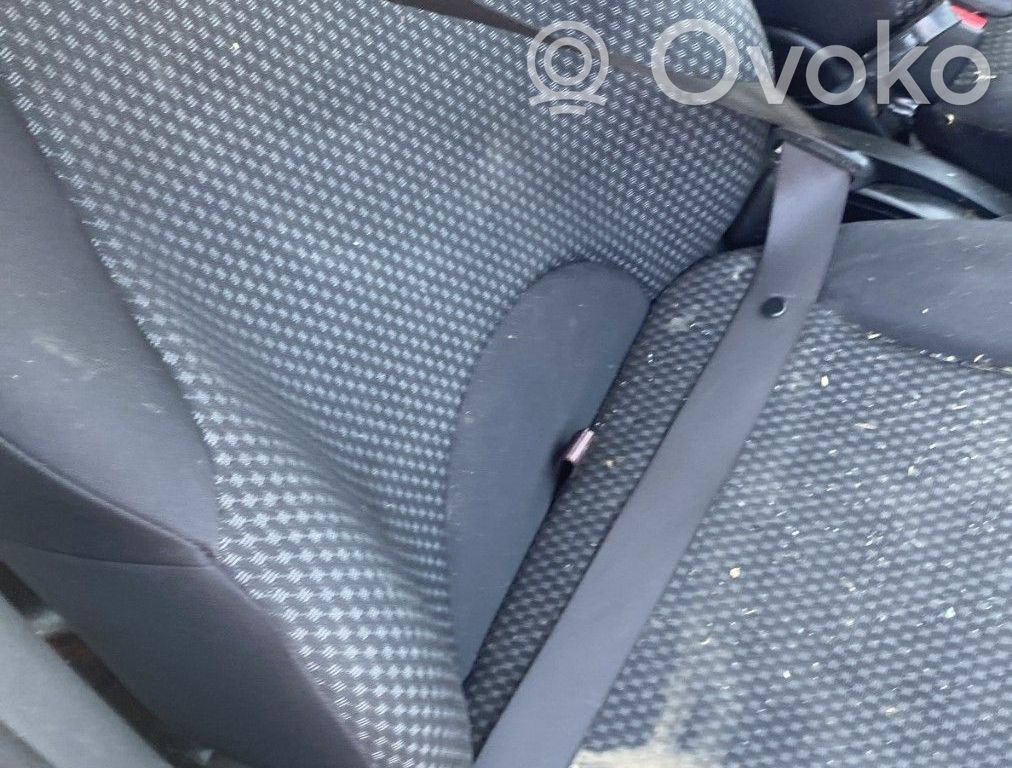 Cinturón delantero   868849U10A